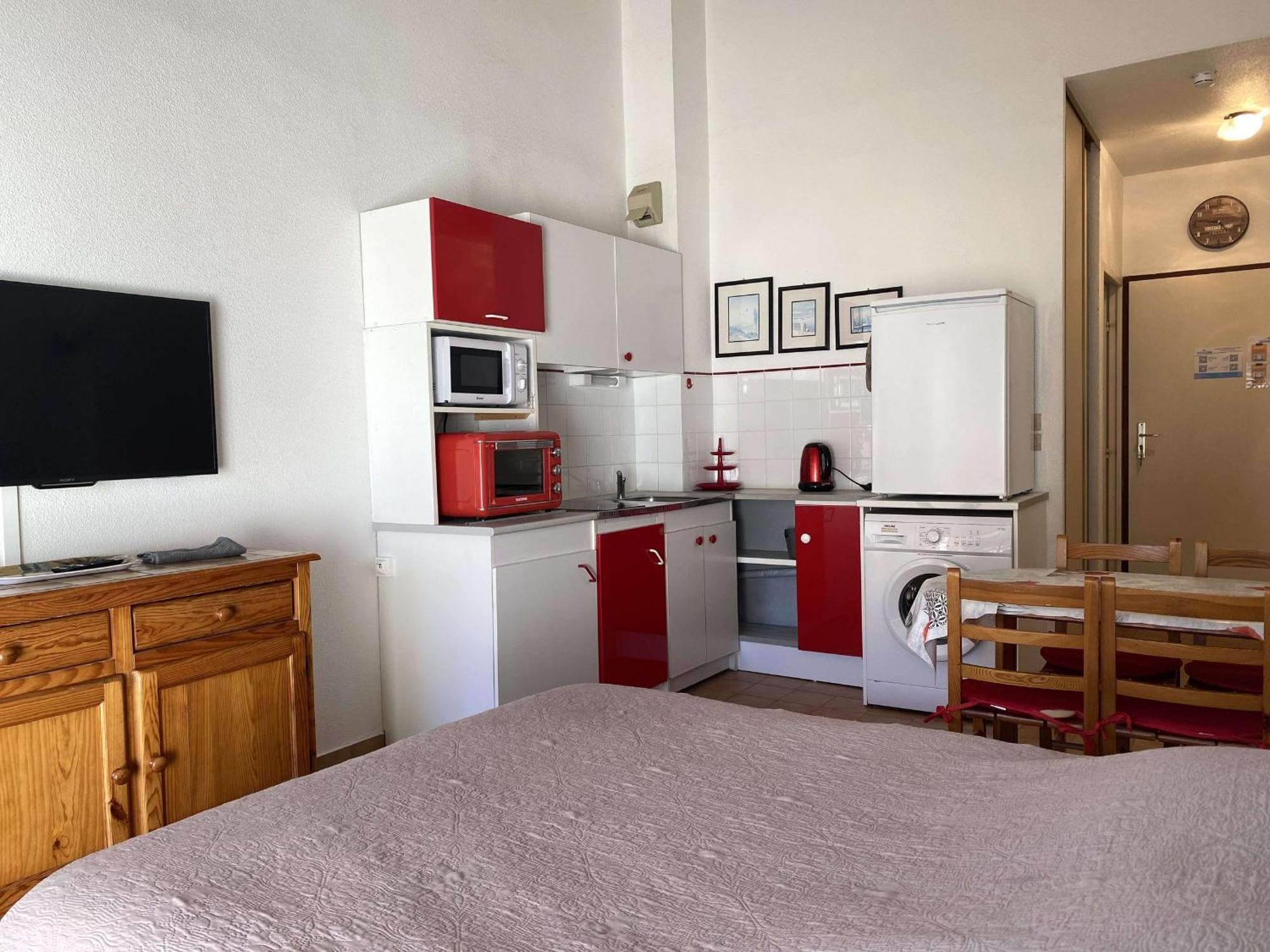 Studio Cosy Avec Terrasse, Parking, Proche Thermes - Balaruc-Les-Bains - Fr-1-553-89 Buitenkant foto